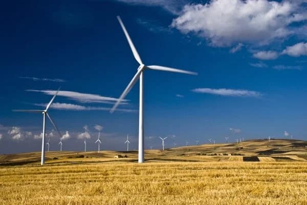 How to Shift Your Career Into Renewable Energy: A Step-by-Step Guide 2 renewable energy jobs