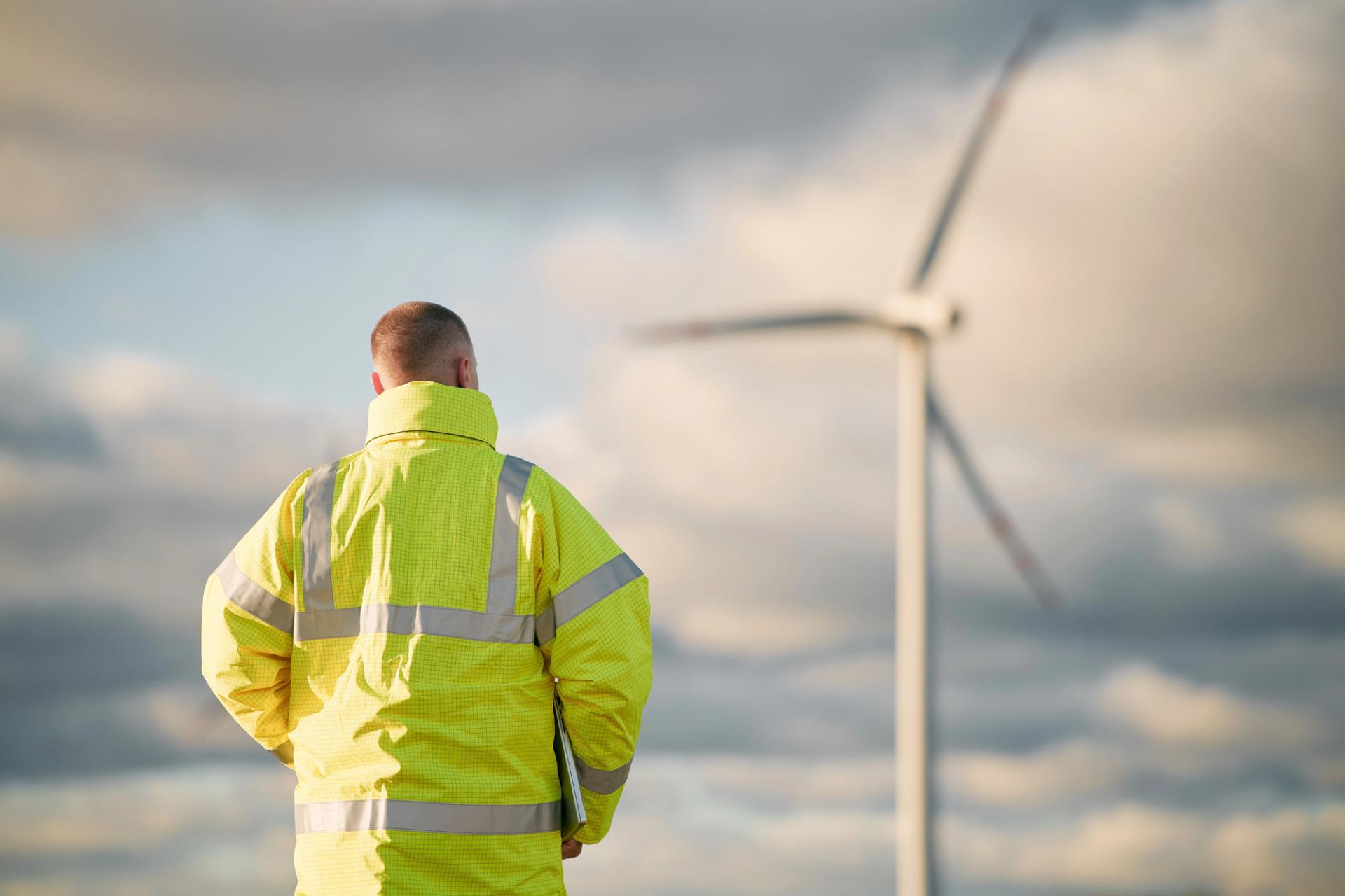 Renewable energy infrastructure and specialist recruitment for wind project teams