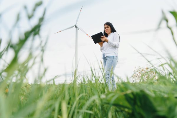 Renewable energy jobs platform in Australia connecting candidates with green energy job opportunities and clean energy career pathways by Vinova.